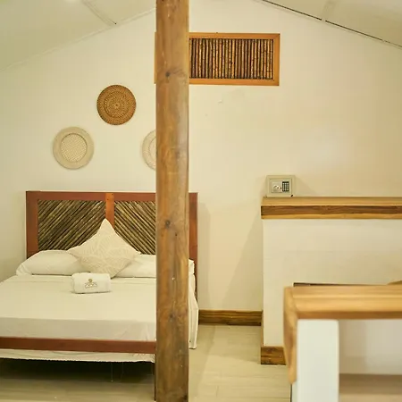 Mangata Hotel *